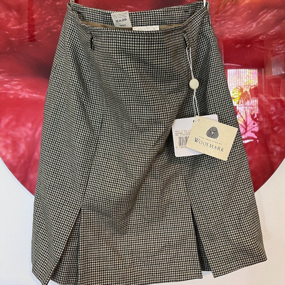 Wool mark skirt